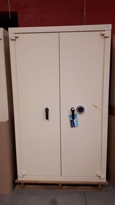 ARMOIRE FORTE ouvrant à deux portes avec ouverture uniquemen… - Photo 1