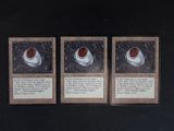 trois cartes sur lesquelles figure l'image d'une tasse de café