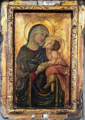 une peinture ancienne représentant une femme tenant un enfant dans ses bras