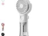 un gros plan d'un ventilateur surmonté d'une lampe