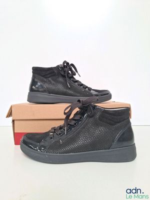 men ' s black leather high top sneakers with black laces