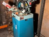 une machine qui se trouve dans une pièce