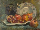 un tableau représentant un bol de grenades et une assiette de pommes posés sur une table