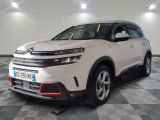 le nouveau suv de citrole est garé dans une salle d'exposition