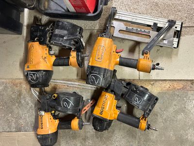 many tools that are sitting on the floor next to each other