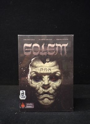 la jaquette d'un DVD sur laquelle figure un visage effrayant