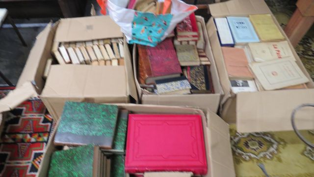 Important lot de livres (4 cartons et un sac) livres reliés, 19èm...