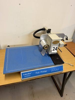 Une presse AMYDOR AMO8025 FOIL PRINTER
