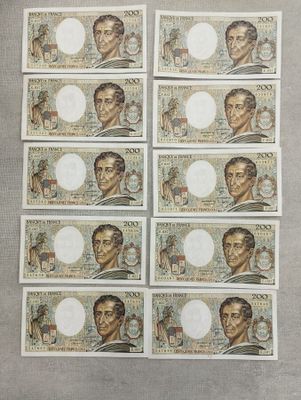 Lot de 10 billets de 200 francs Montesquieu 1985 (E.037 x7) et (K.037  - Photo 1