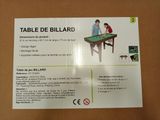 a table de billard for sale on the table