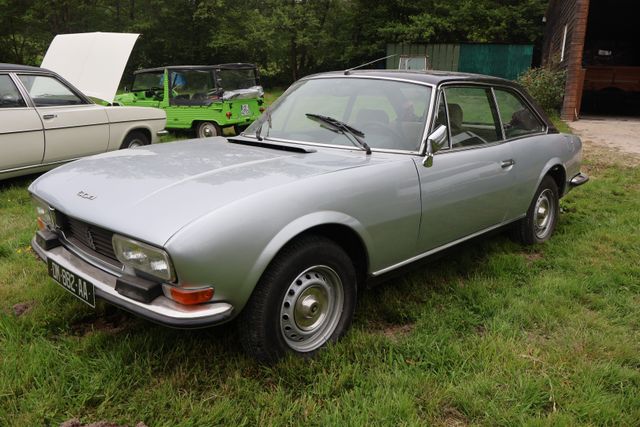 Véhicule particulier PEUGEOT 504 Coupé immatriculée DM-882-AA, 1è...