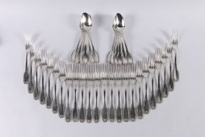 EMILE PUIFORCAT. FRANCE après 1838. Ensemble de douze grands couverts 