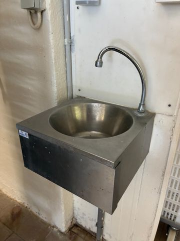 Lave main commande genou inox