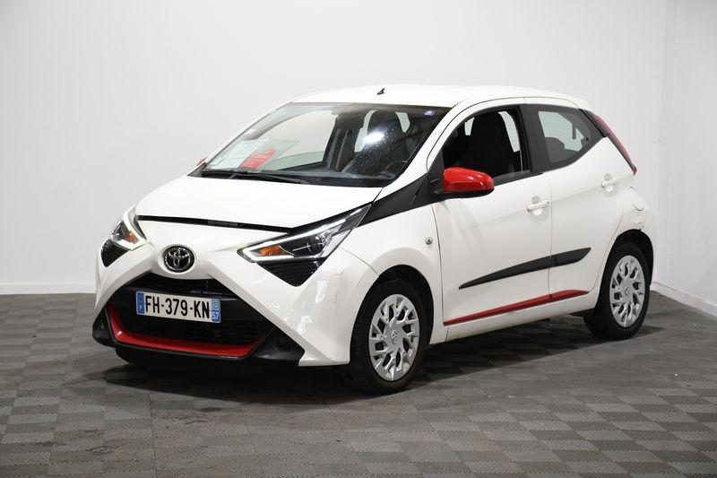 VP TOYOTA AYGO 1.0 VVTI 70ch X-PLAY - Dmec : 28/06/2019-9920…