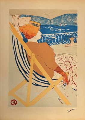 une photo d'une femme assise sur une chaise à la plage