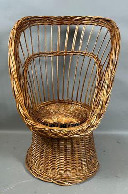 fauteuil en osier tressé avec repose-pieds et repose-jambes
