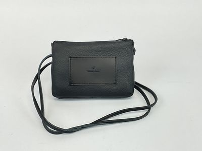 PETITE MAROQUINERIE - POCHETTE Modèle Noir + Noir