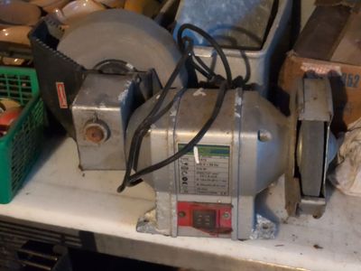 a machine that is sitting on top of a table