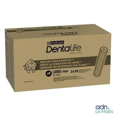 La boîte de produits d'hygiène dentaire est posée sur une surface blanche.