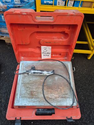 Coupe-carreaux électrique Clipper pour la découpe de carreau…