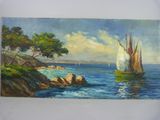 une peinture à l'huile représentant un voilier sur l'eau, près d'un rivage rocheux