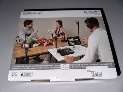 Console de mixage audiovisuelle ROLAND, VRC-01 Aerocaster. - Photo 1