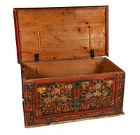 Grand coffre de mariage rectangulaire en bois naturel peint … (photo 2)