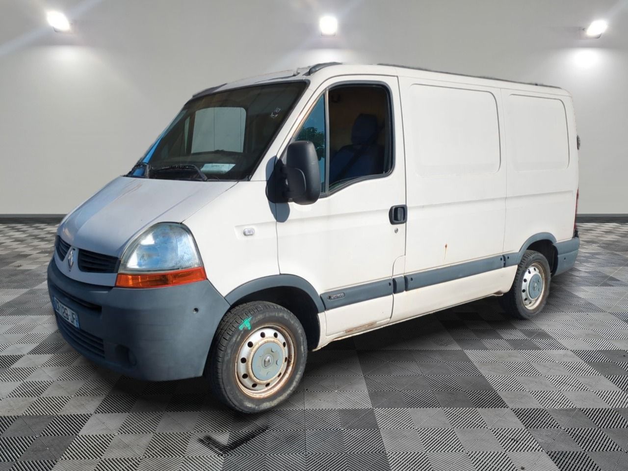 Renault Master FGN L1H1 2.5 DCI 100 E3 Confort - Fourgon Utilitaire