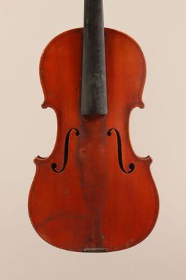 Violon, portant étiquette apocryphe Charotte Millot.