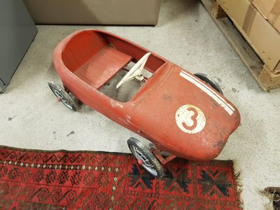 MG (Morellet Guerineau) - Ancienne voiture à pédale de cours…