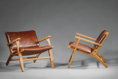 paire de fauteuils danois signés Hans J. Wegner