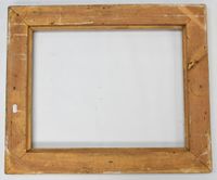 Encadrement en bois et stuc doré à décor de feuillages et de… (photo 5)