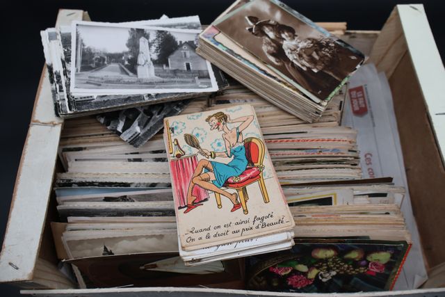 Lot de cartes postales divers
