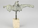 an image of a sculpture of a horse on top of a block