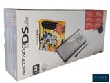 the nintendo 3ds is in the box with the game in it