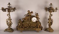 Garniture de cheminée en bronze ciselé et doré composée d'un… (photo 2)