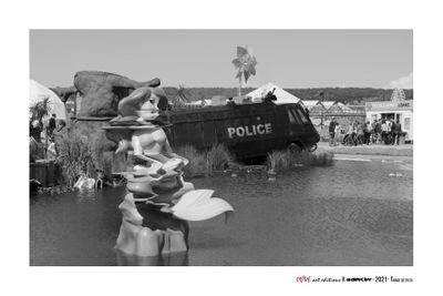 LOVE ART EDITIONS X DISMALAND Photographie tirée de la série…