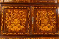 Vitrine hollandaise ancienne à deux corps, riche marqueterie… (photo 5)