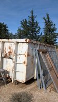 benne blanche en l'état DALBY et les grilles de chantier con… (photo 3)