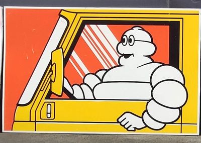 tableau représentant un homme au volant d'un camion dont l'arrière est équipé d'un écran de télévision