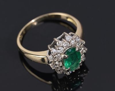 Bague marguerite en or jaune 18 carats (soit 750/1000e) orné…