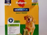 Friandises quotidiennes « Daily Fresh » pour chiens de la marque Pedigree Dentastix