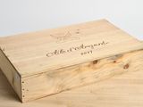 boîte-souvenir en bois personnalisée avec nom gravé