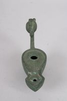 lampe à huile en bronze patiné, style antique. (photo 4)