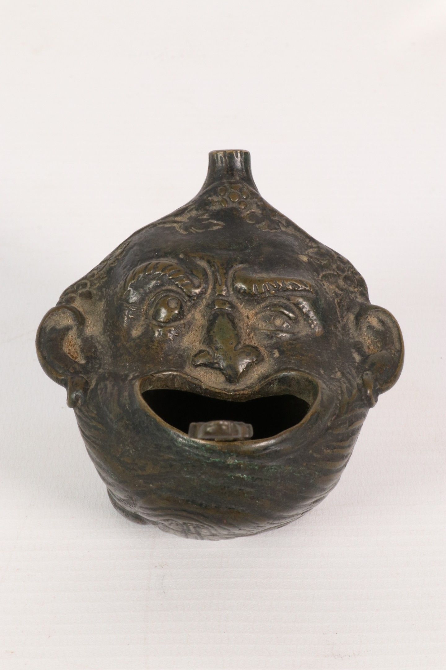 Objets d'art & Curiosités
