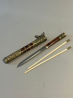 NECESSAIRE DE PIQUE-NIQUE comprenant un couteau en bois exot…