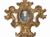 un tableau ancien représentant un homme en manteau bleu, dans un cadre doré