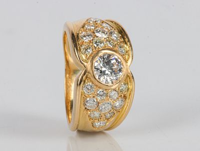 Bague en or centré d'un diamant de belle qualité et de belle couleur d