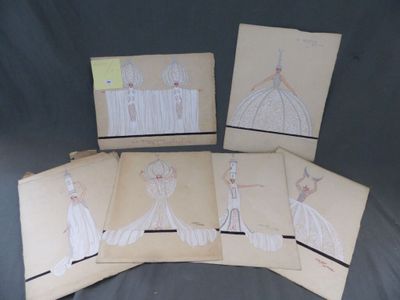 quatre dessins représentant une femme en robe et un homme en robe