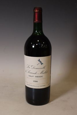 Un magnum Haut Médoc La demoiselle de Sociando-Mallet 1990